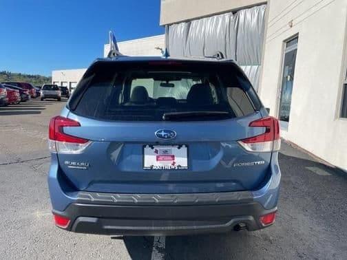 2022 subaru forester premium in ross corners, new york