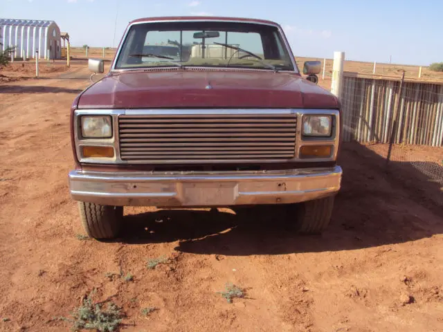 1981 ford f 100 302 v8, 3 speed w/od transmission short bed