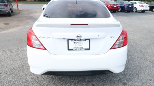 2019 Nissan Versa sv