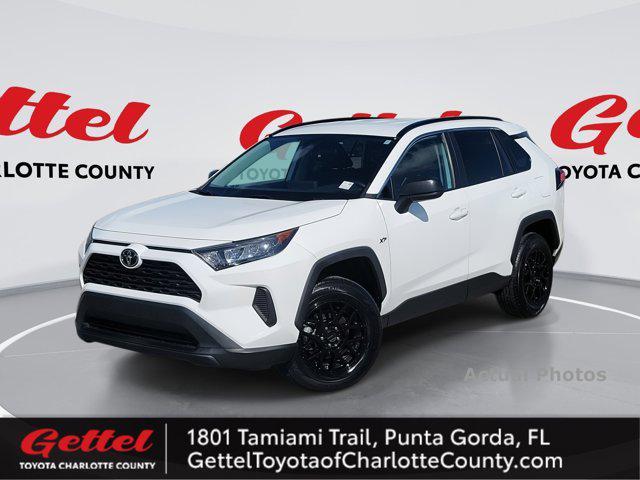 2021 toyota rav4 le