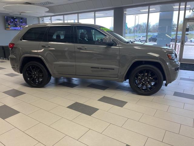 2020 jeep grand cherokee altitude