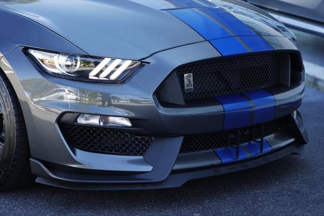 2018 ford shelby gt350 base