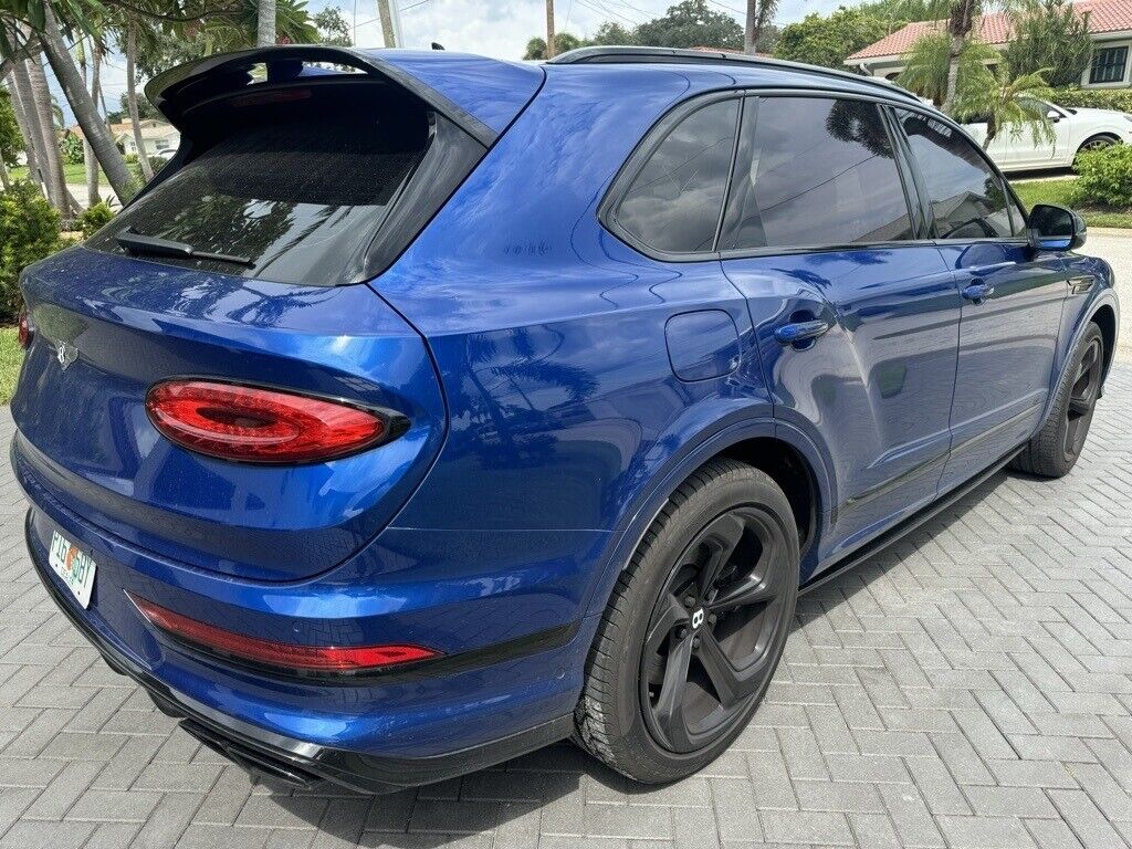 2022 bentley bentayga s