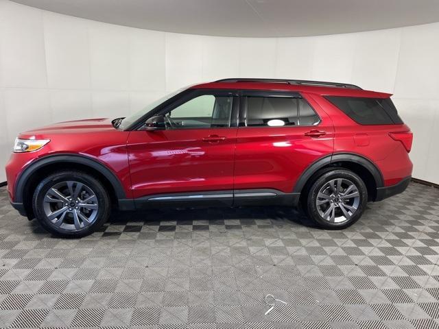 2022 ford explorer xlt