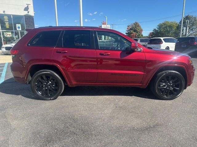 2022 jeep grand cherokee wk laredo x 4x4