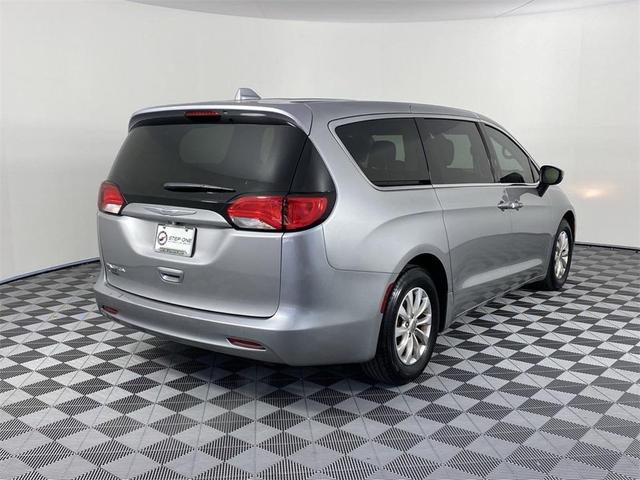2017 chrysler pacifica touring