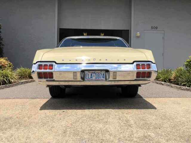 1972 oldsmobile cutlass white rwd automatic