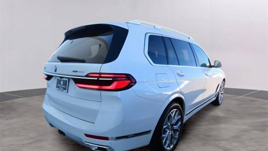 2025 BMW X7