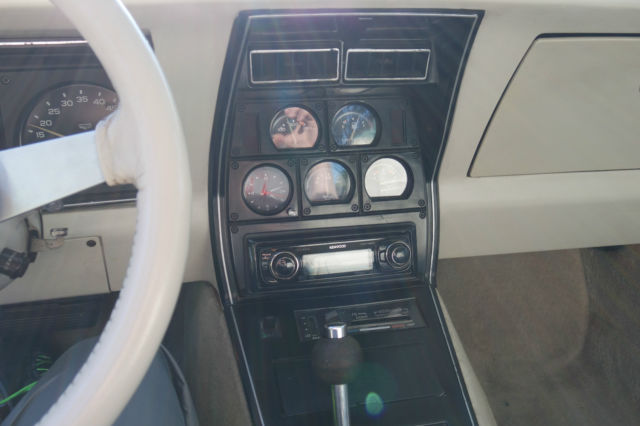 very sharp 1978 chevy corvette silver anniversary edition low mileage