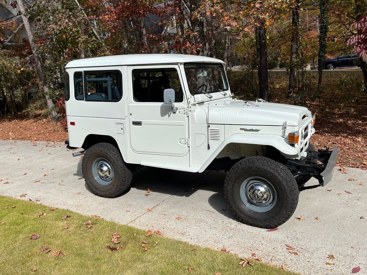 ** price reduction, again ** 4.2 liter 6 cylinder manual transmission