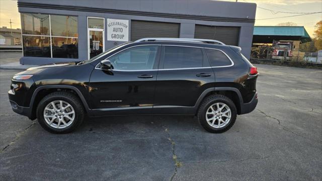 2017 jeep cherokee latitude