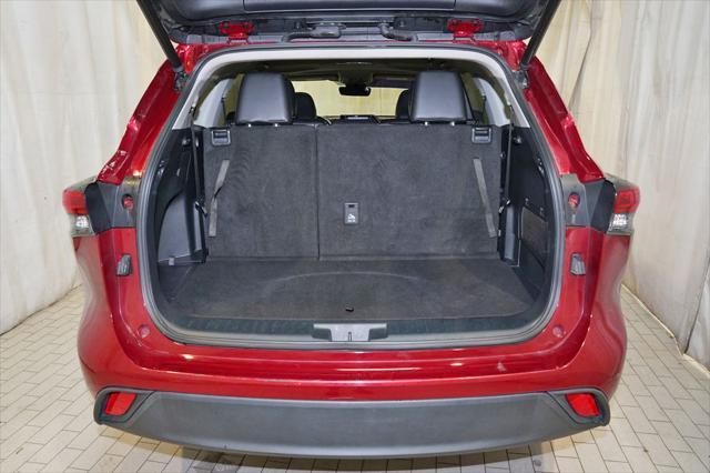 2022 toyota highlander xle
