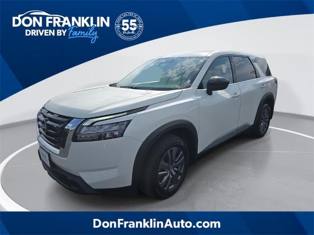 2023 nissan pathfinder s