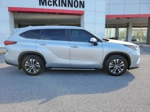 2023 toyota highlander hybrid xle in clanton, alabama