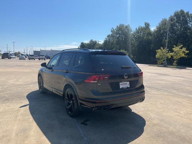 2024 volkswagen tiguan 2.0t se r-line black