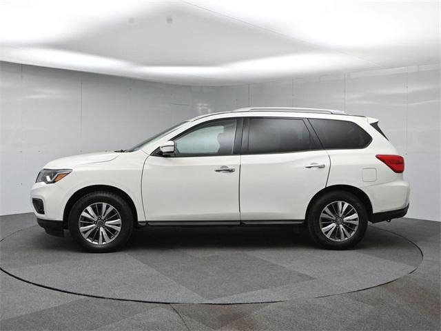 2019 nissan pathfinder sv