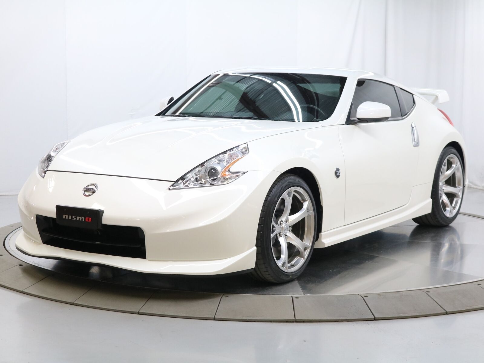 2009 nissan 370z nismo