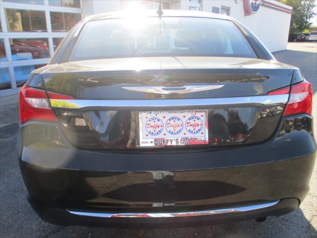 2012 chrysler 200 limited