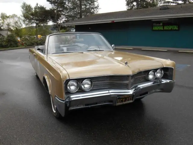 1967 chrysler convertible .very low mile ,original ,quite sharp,440 tnt,no reser