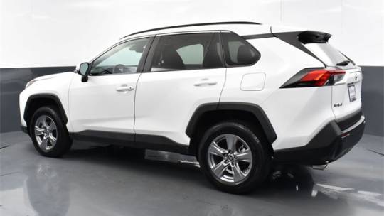 2022 Toyota xla