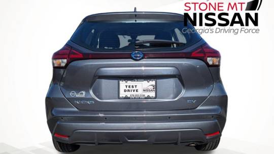 2021 nissan kicks sv