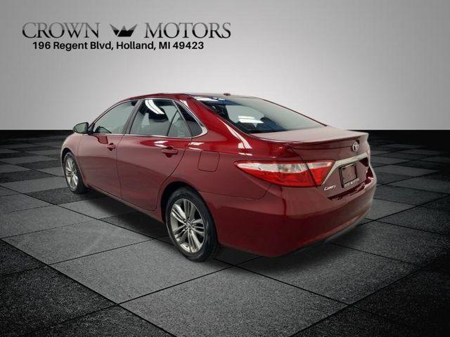 2016 toyota camry se