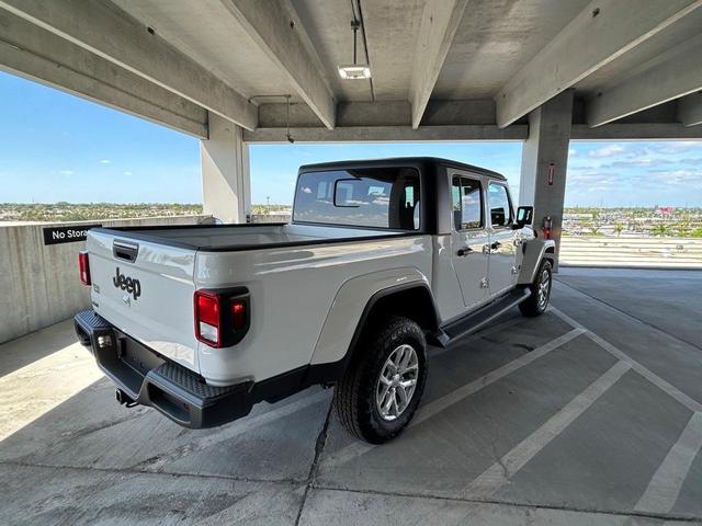 2023 jeep gladiator sport