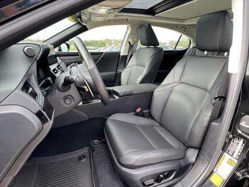 2023 lexus es 350 in delavan, wisconsin