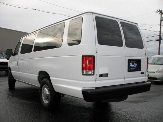 2001 ford e350 super duty in portland, oregon
