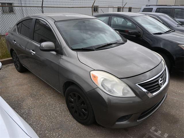 2013 nissan versa 1.6 s