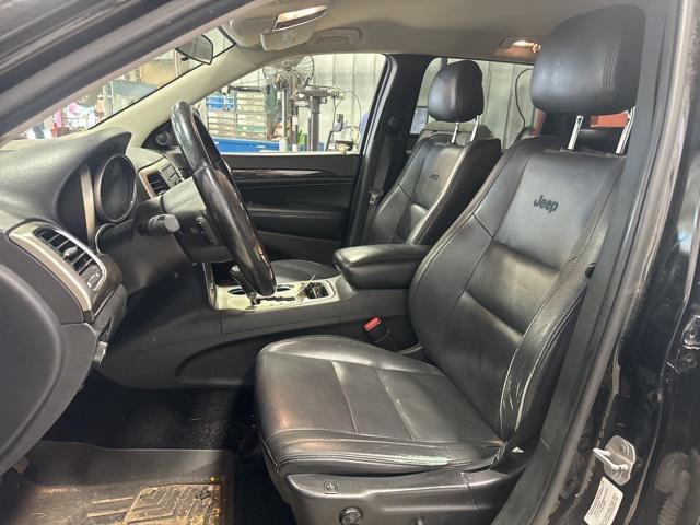 2011 jeep grand cherokee laredo