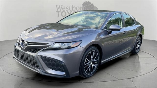 2021 toyota camry se
