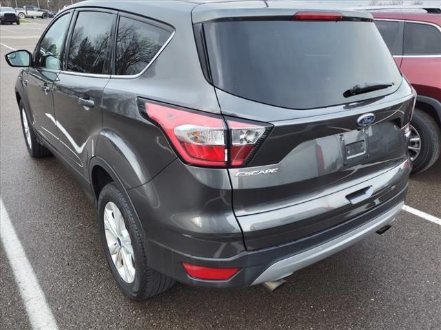 2017 ford escape se