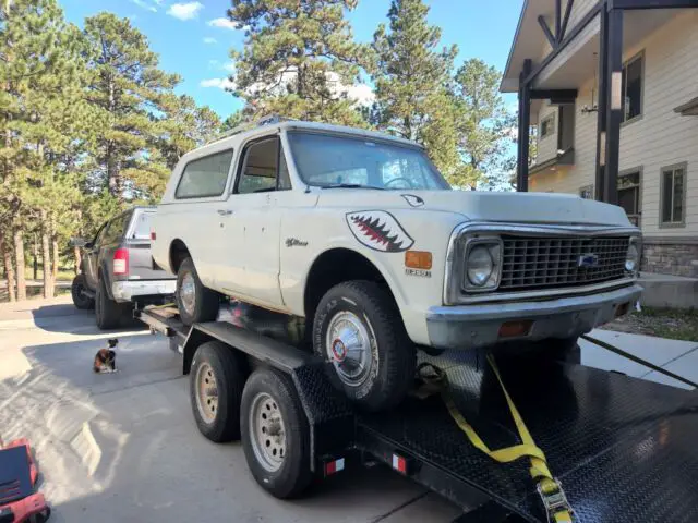 350 engine 4 on the floor manual and np205 4x4. original everything incl seats