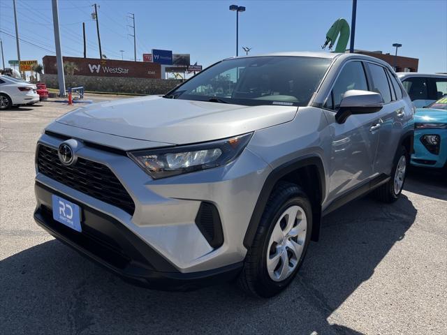 2022 toyota rav4 le