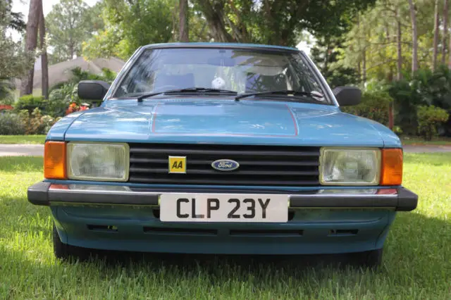 1983 ford cortina mk5 1.6 crusader in amazing condition and less then 26k miles