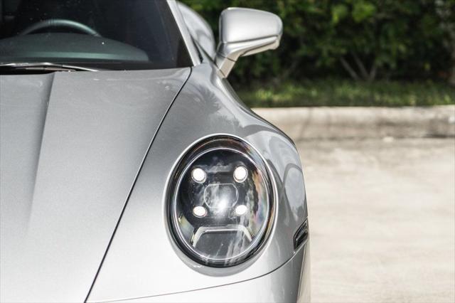 2021 porsche 911 carrera