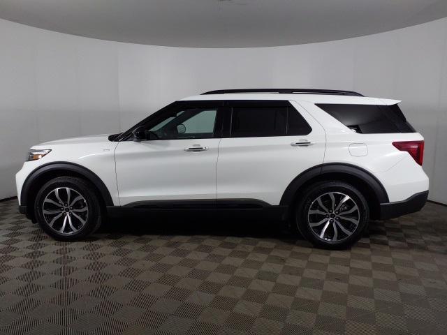 2022 ford explorer st-line