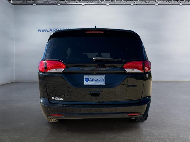 2019 chrysler pacifica touring-l plus