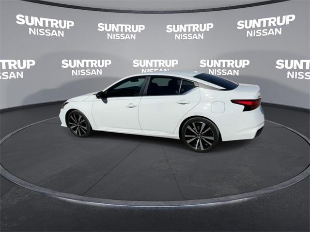 2022 nissan altima 2.5 sr