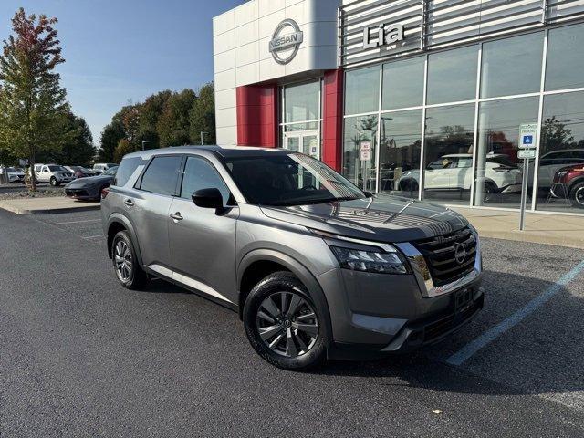 2023 nissan pathfinder s