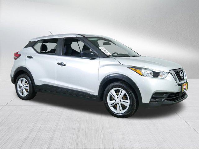 2020 nissan kicks s