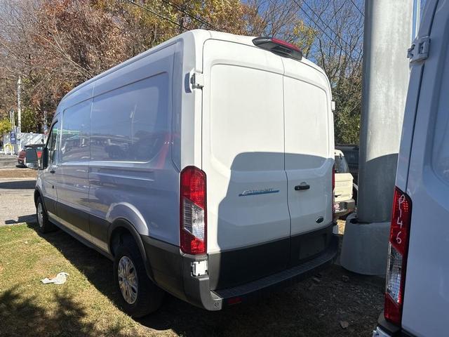 2023 ford transit-350 base