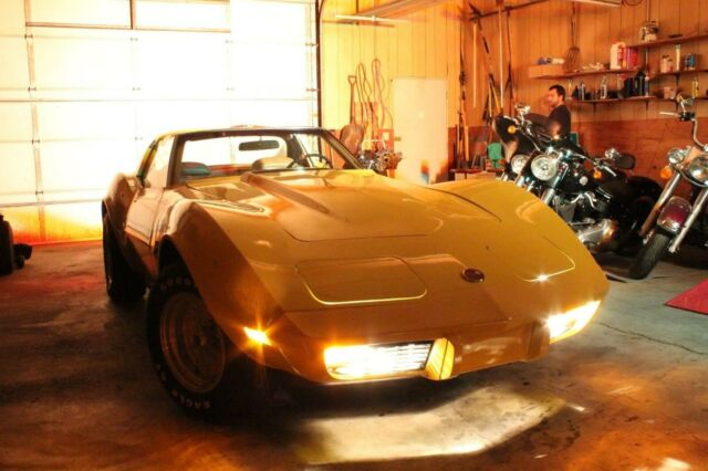 1974 chevrolet corvette coupe 32,600 miles!!!