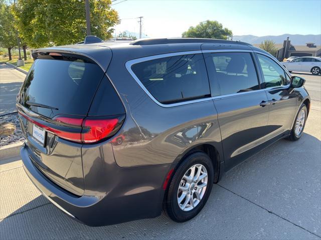 2022 chrysler pacifica touring l