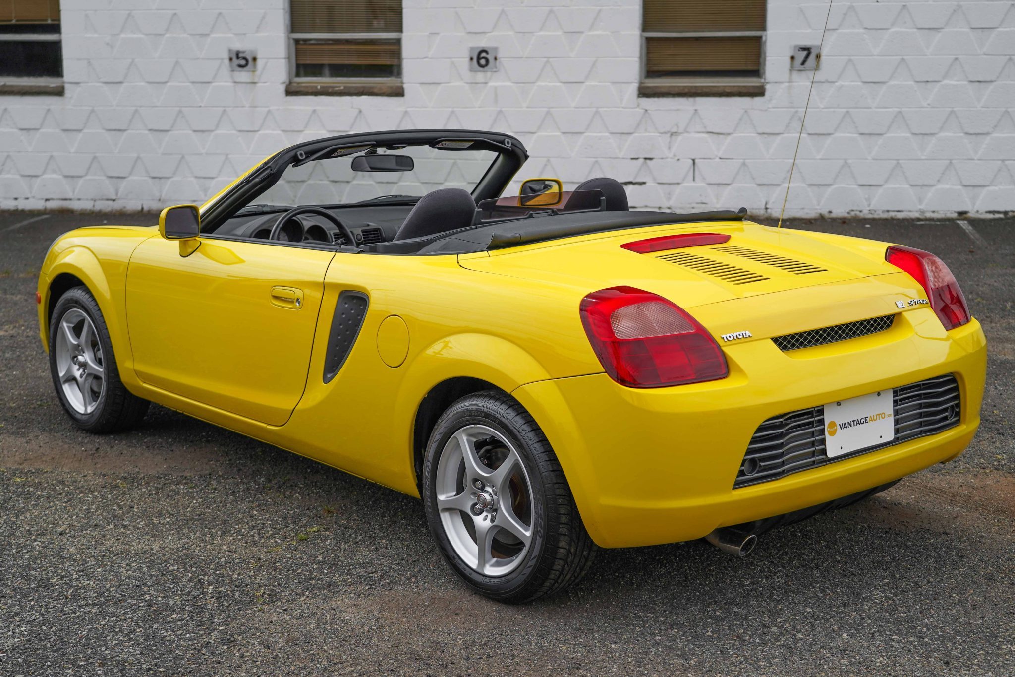 2002 toyota mr2 spyder 5-speed
