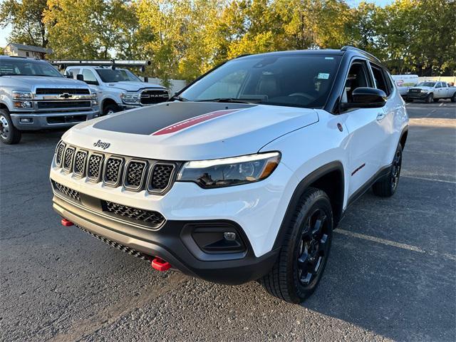 2023 jeep compass trailhawk
