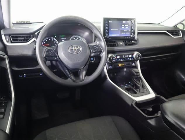 2020 toyota rav4 xle in yukon, oklahoma
