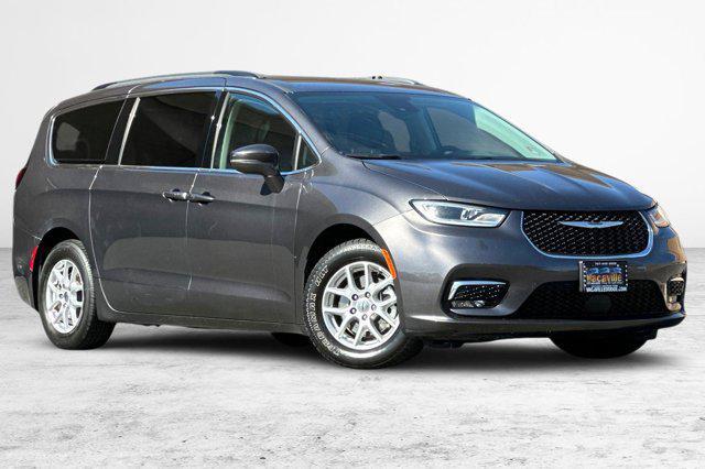 2022 chrysler pacifica touring l