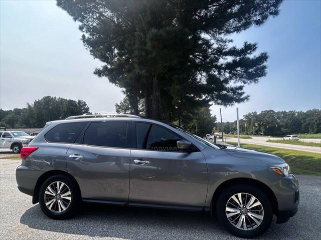 2017 nissan pathfinder sl